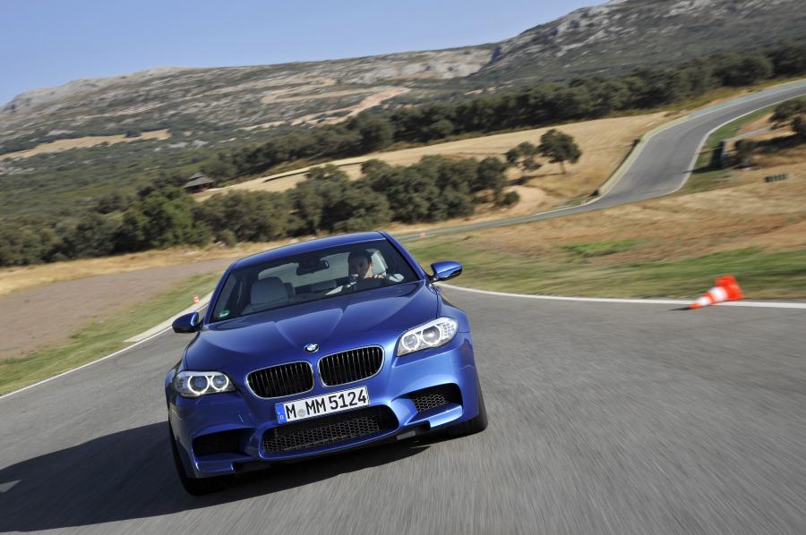  BMW M5 2011 года  (фото 167 из 344)